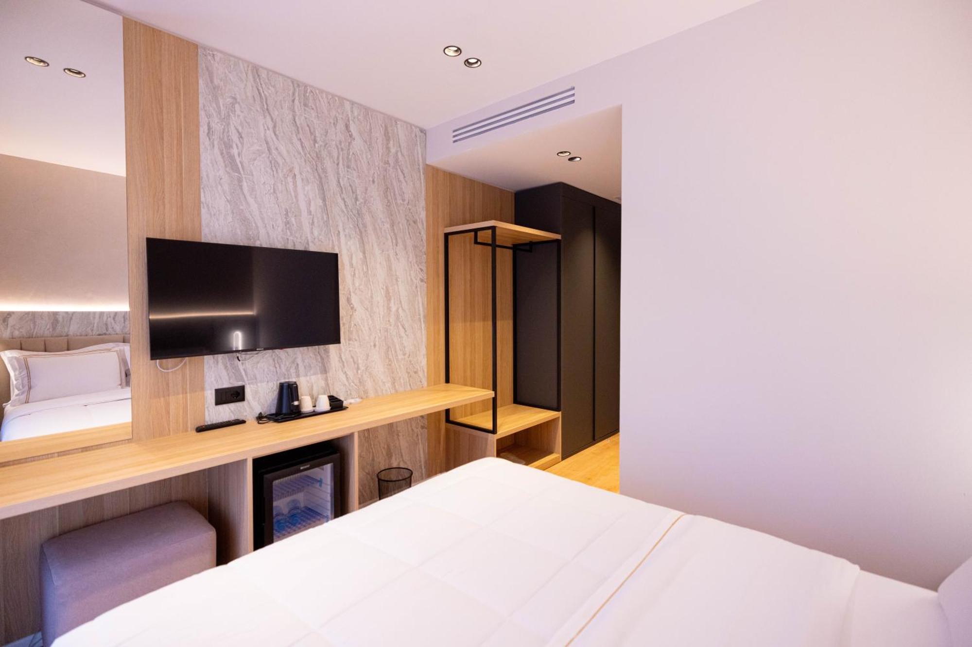 Tris3 Hotel Radhimë Eksteriør bilde