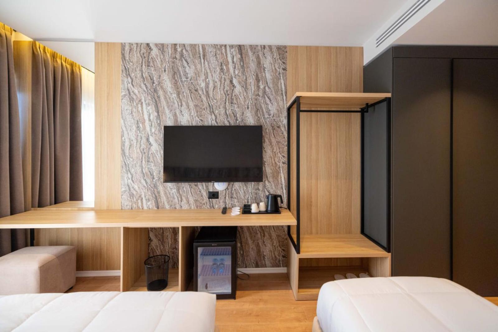 Tris3 Hotel Radhimë Eksteriør bilde